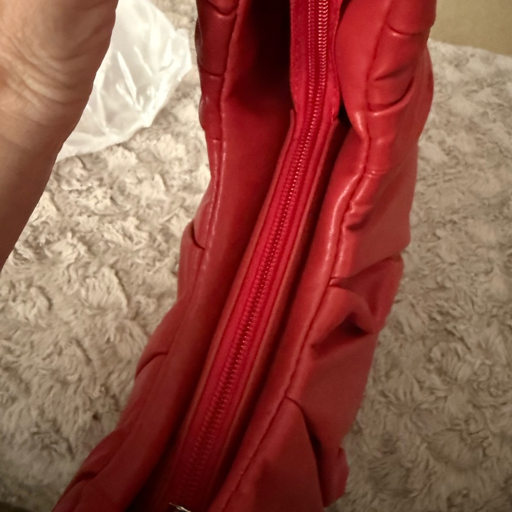 NWT Badgley Mischka Vibrant Red Hobo Bag - Picture 6 of 8